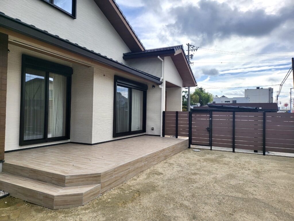 目隠しフェンスで暮らしやすいモダン外構