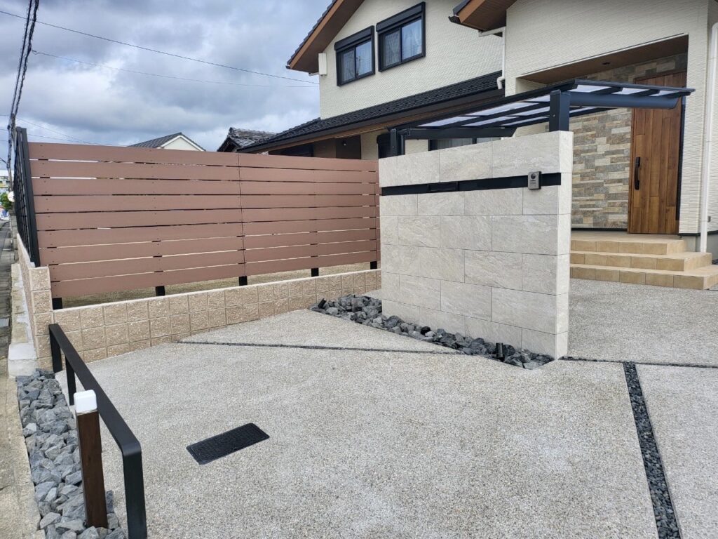 目隠しフェンスで暮らしやすいモダン外構