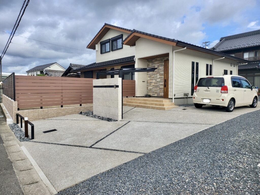 目隠しフェンスで暮らしやすいモダン外構